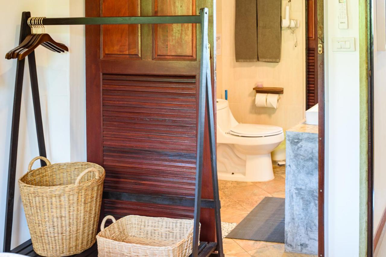 Villa Siam Lanna At Kantiang Bay Koh Lanta Exterior foto