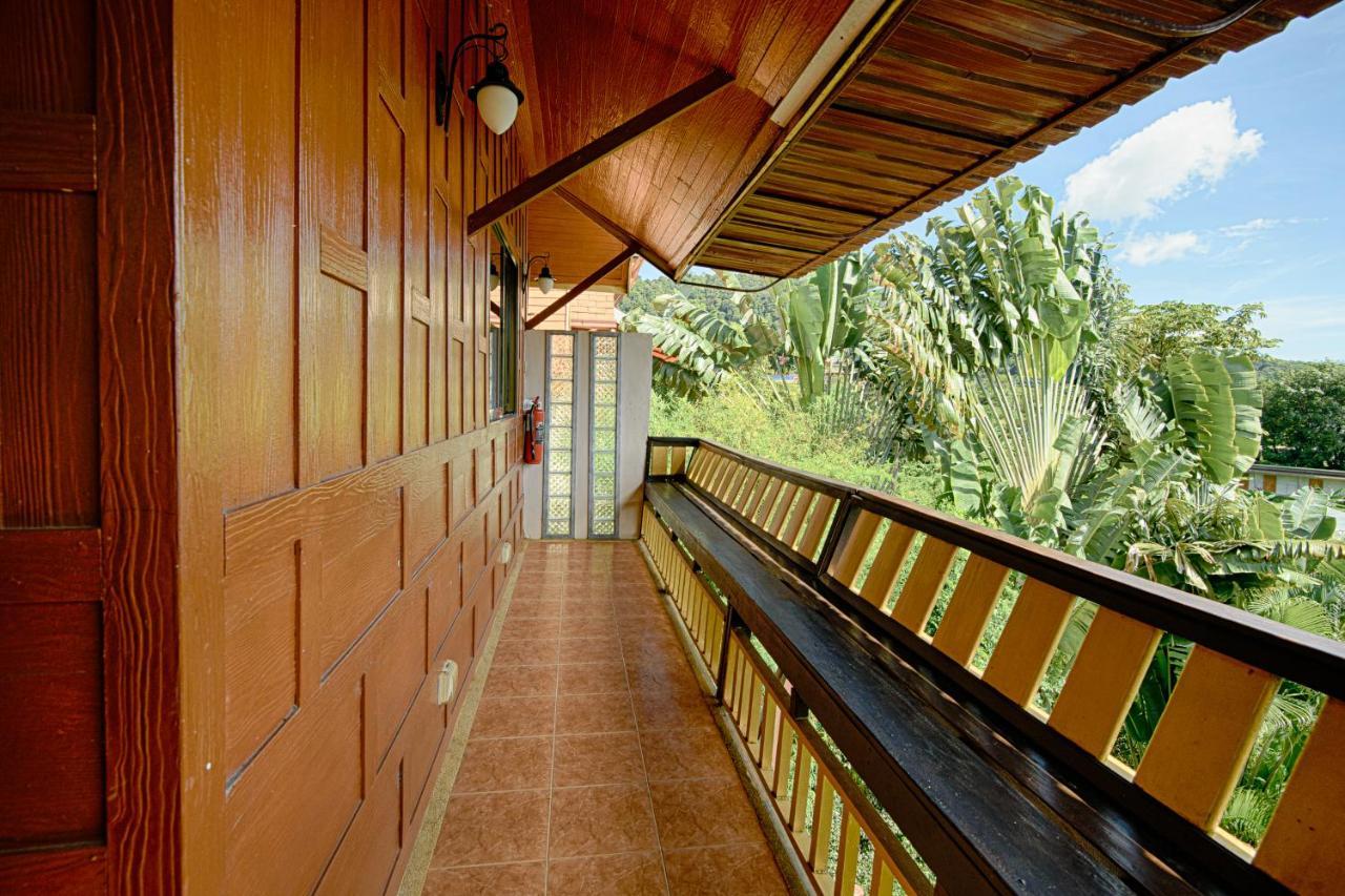 Villa Siam Lanna At Kantiang Bay Koh Lanta Exterior foto